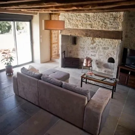 House La Maison De Justine 2 Сasa de vacaciones Lentillac du Causse